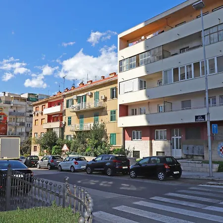 Apartment B&k